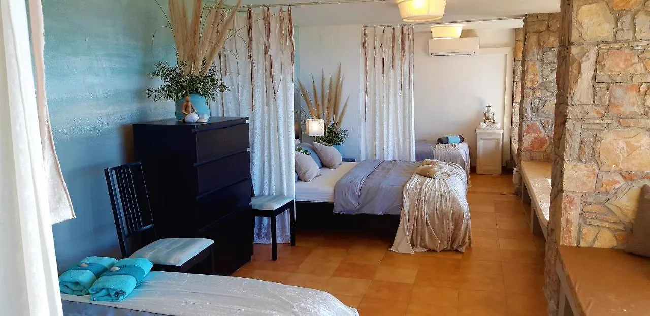 Ashram Villa Sunshine Sitges Bed and breakfast